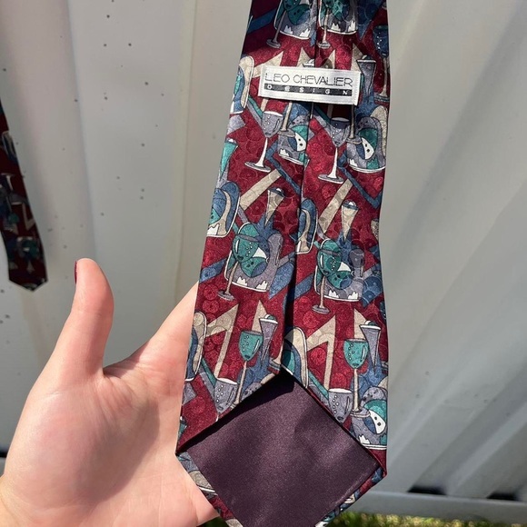 3/$25Leo chevalier abstract design silk neck tie - Picture 3 of 6